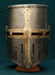 Шлемы Рыцарей-Крестоносцев