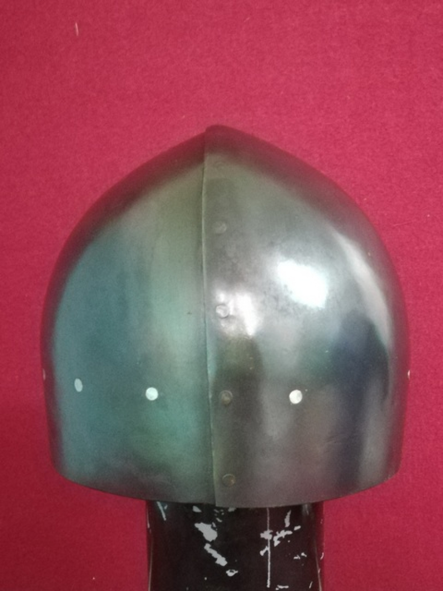Шлем славянский, тип II А (по Кирпичникову)