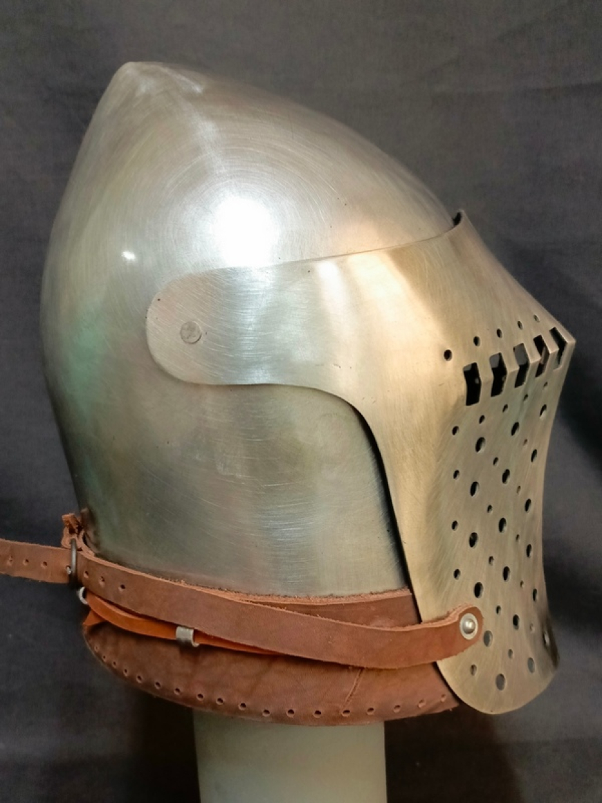 Шлем рыцарский, Бацинет спортивный Сплитвизор, тип 1