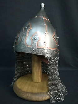 Шлем из кургана Черная Могила с узором и серебрением