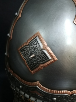 Шлем из кургана Черная Могила с узором и серебрением